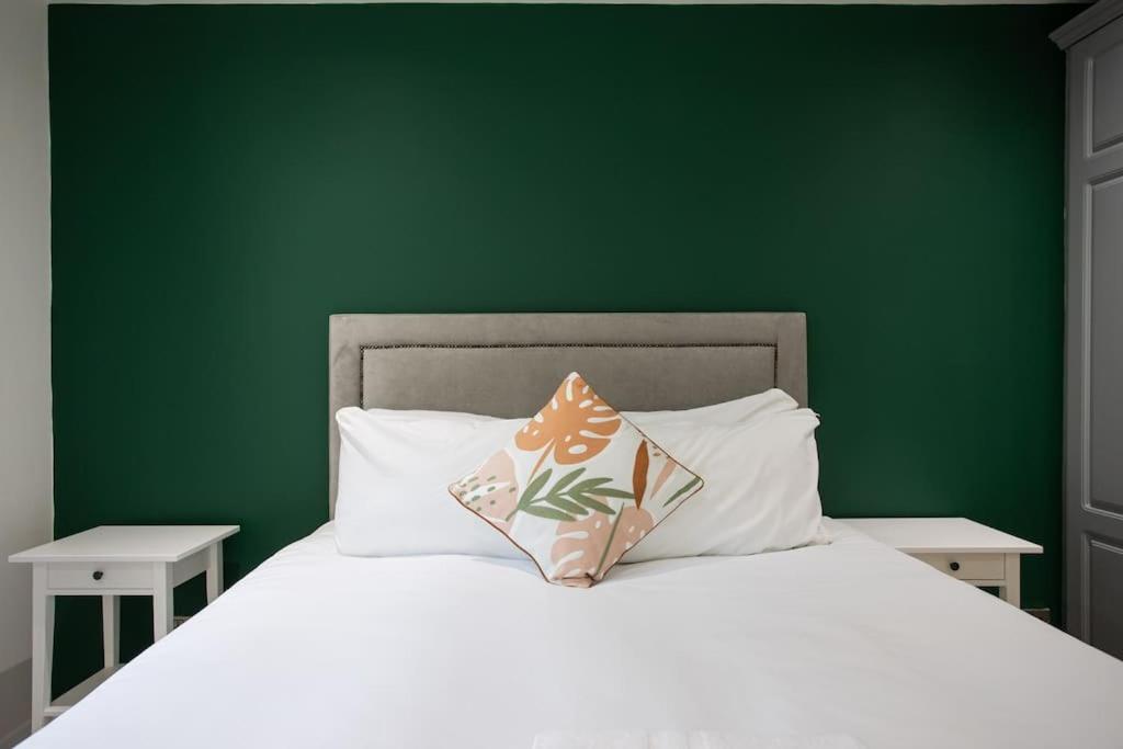 Luxury, Sleeps 6, City Centre Belfast Exterior foto