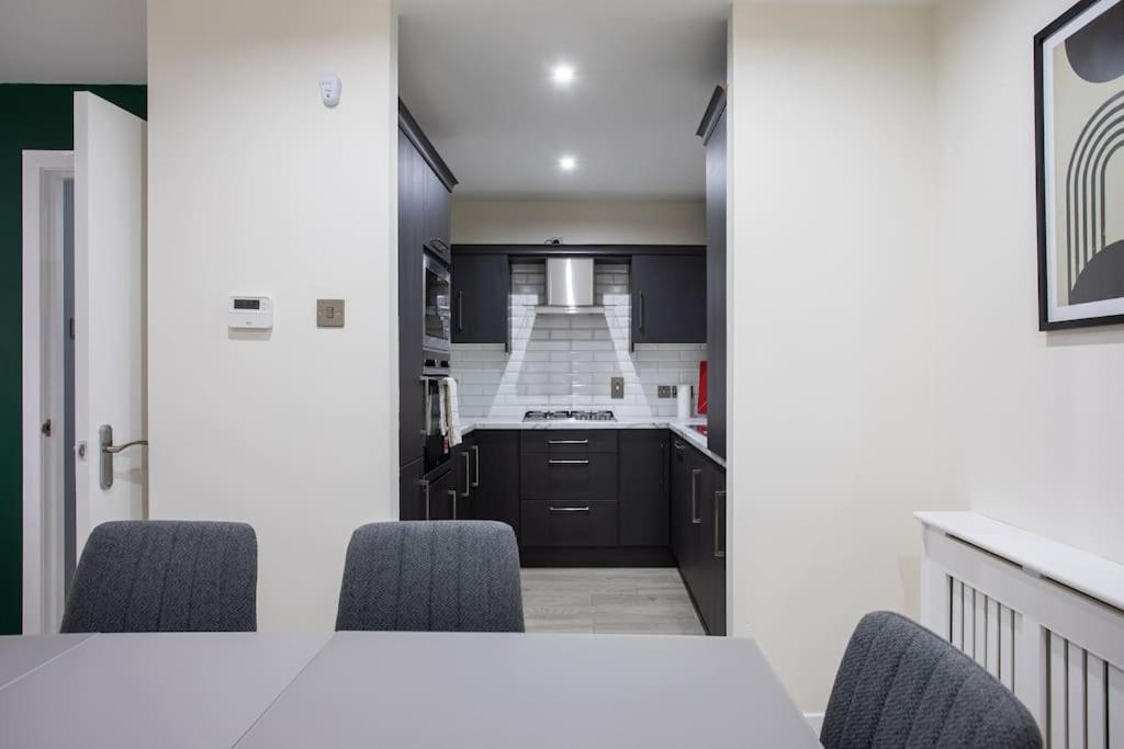 Luxury, Sleeps 6, City Centre Belfast Exterior foto