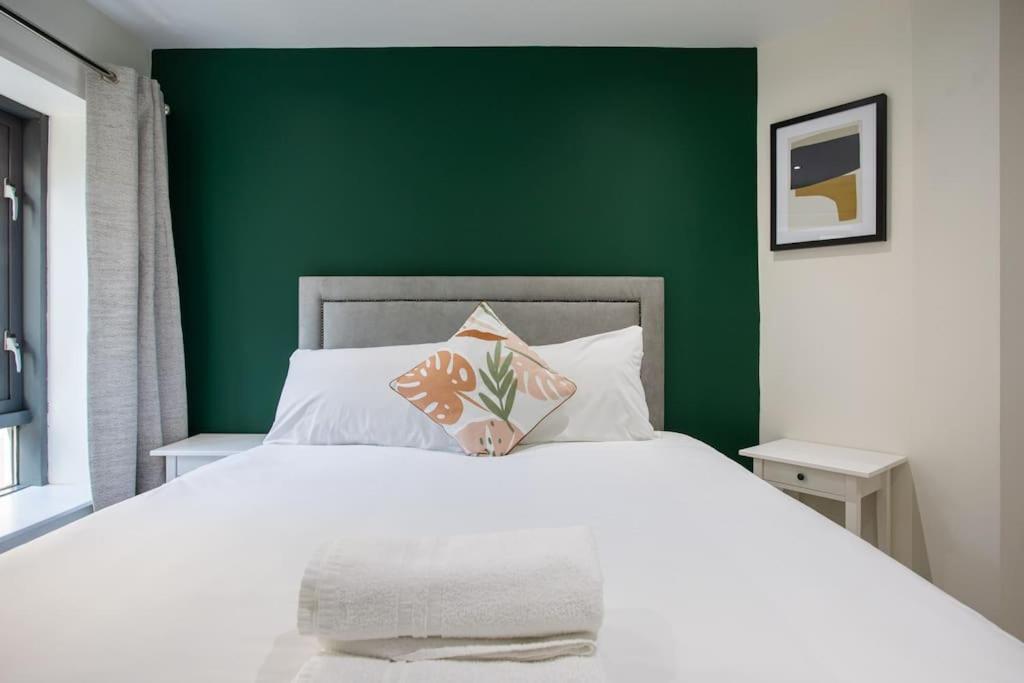 Luxury, Sleeps 6, City Centre Belfast Exterior foto
