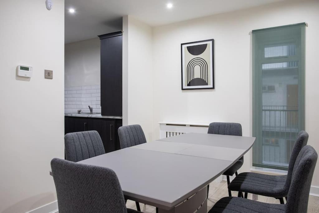 Luxury, Sleeps 6, City Centre Belfast Exterior foto